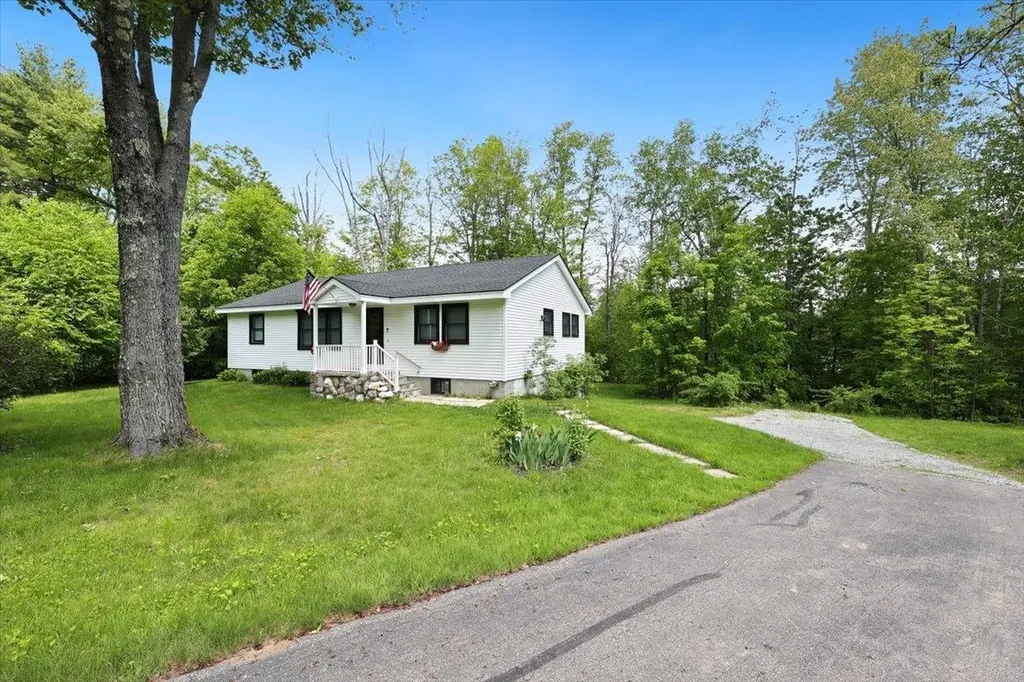 315 Weirs Road Gilford NH 03249