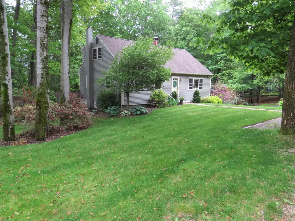 532 Black Brook Road Goffstown NH 03045