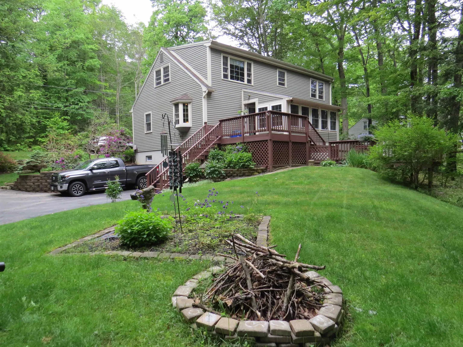 532 Black Brook Road Goffstown NH 03045