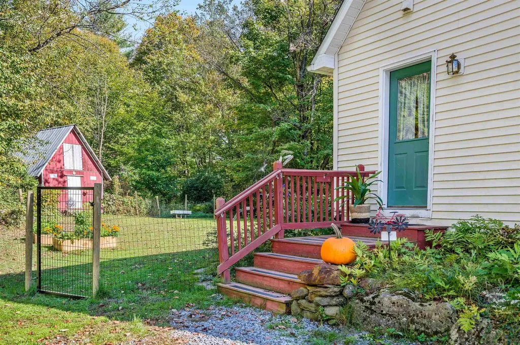 354 Jenny Davis Road Waterbury VT 05676