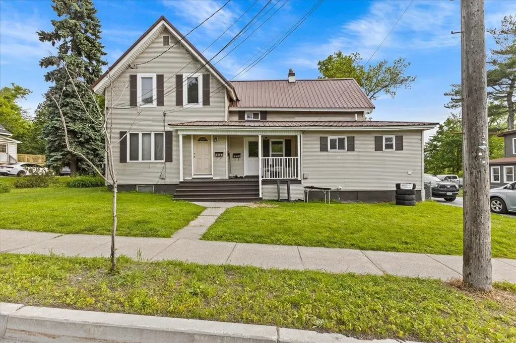 10 Lower Newton Street St. Albans City VT 05478