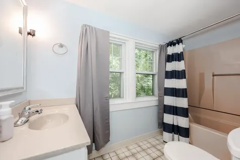20 Beaudoin Street Bedford NH 03110