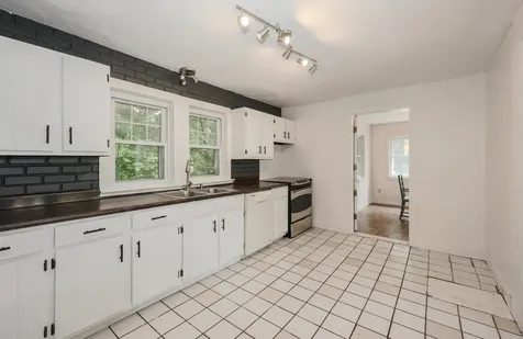 20 Beaudoin Street Bedford NH 03110