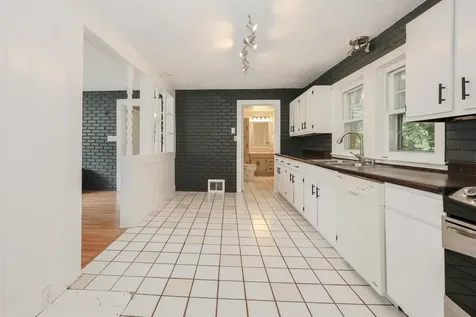 20 Beaudoin Street Bedford NH 03110