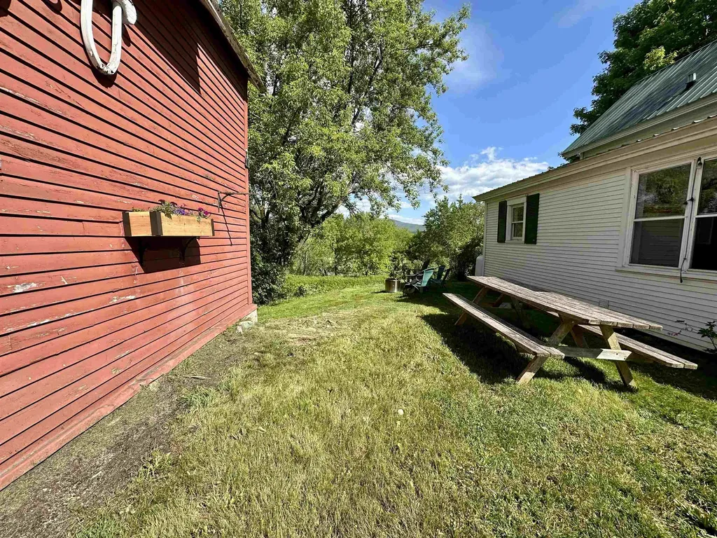 289 Pinnacle Road Richford VT 05476