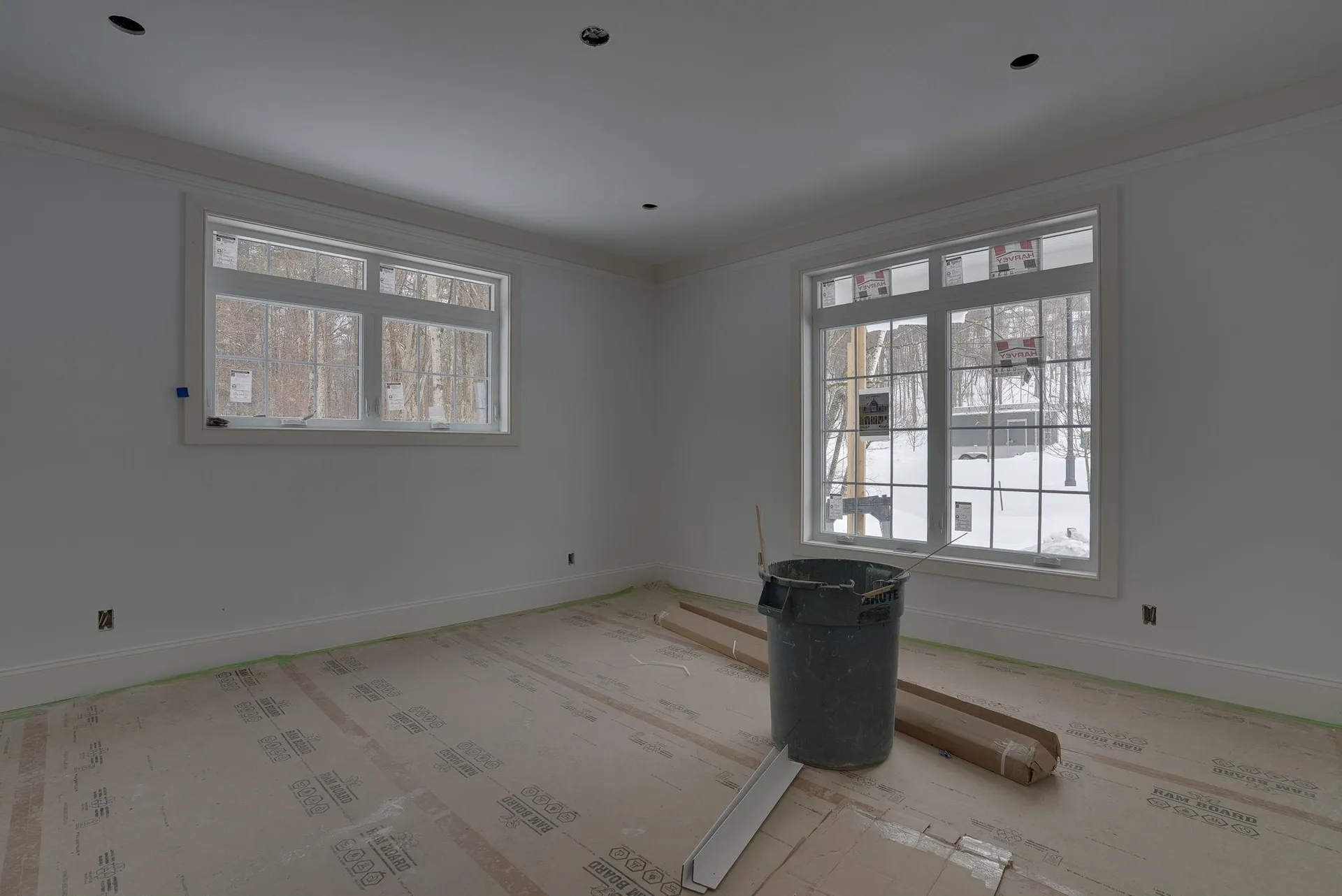 18 Grand Avenue Bedford NH 03110