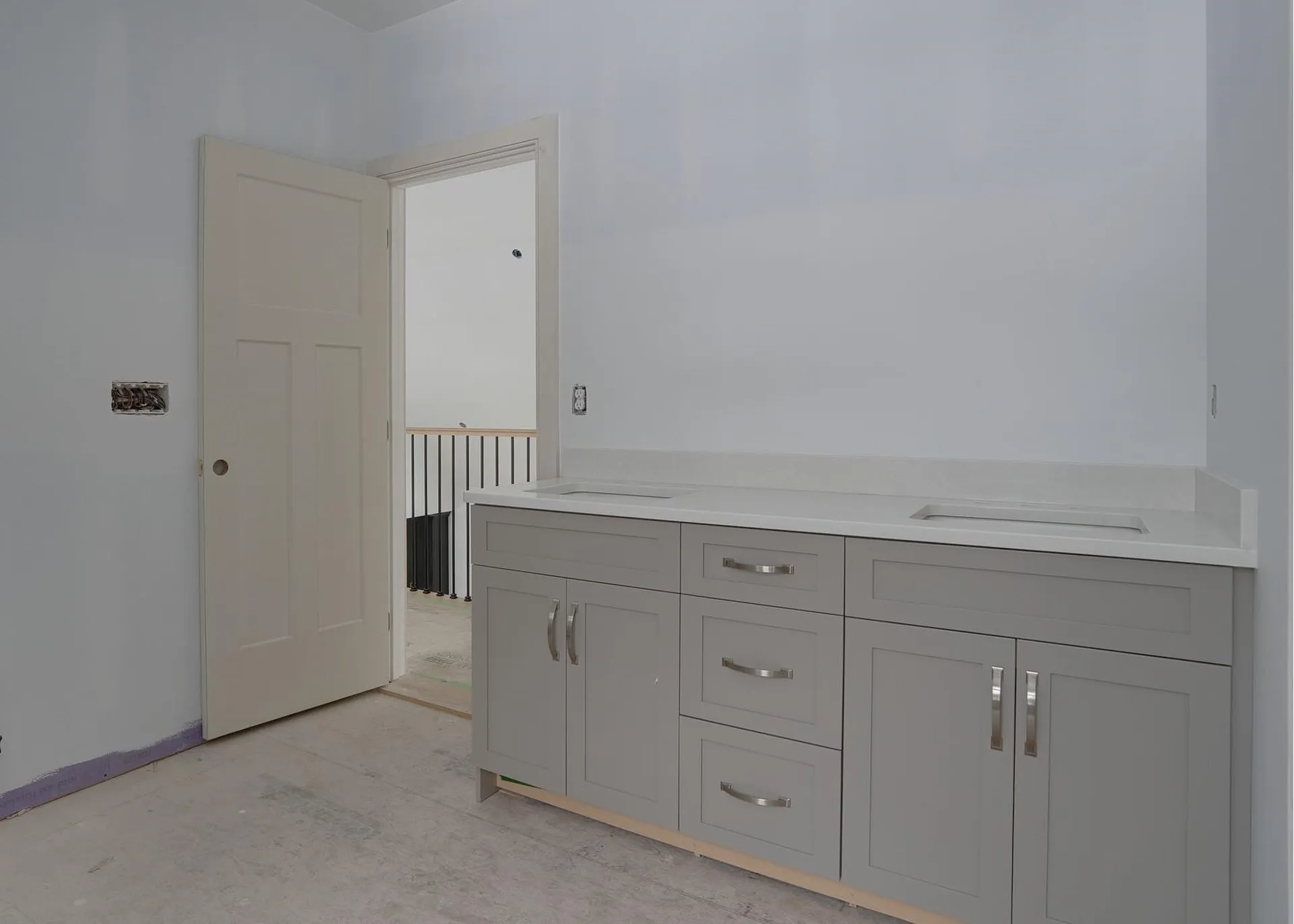 18 Grand Avenue Bedford NH 03110