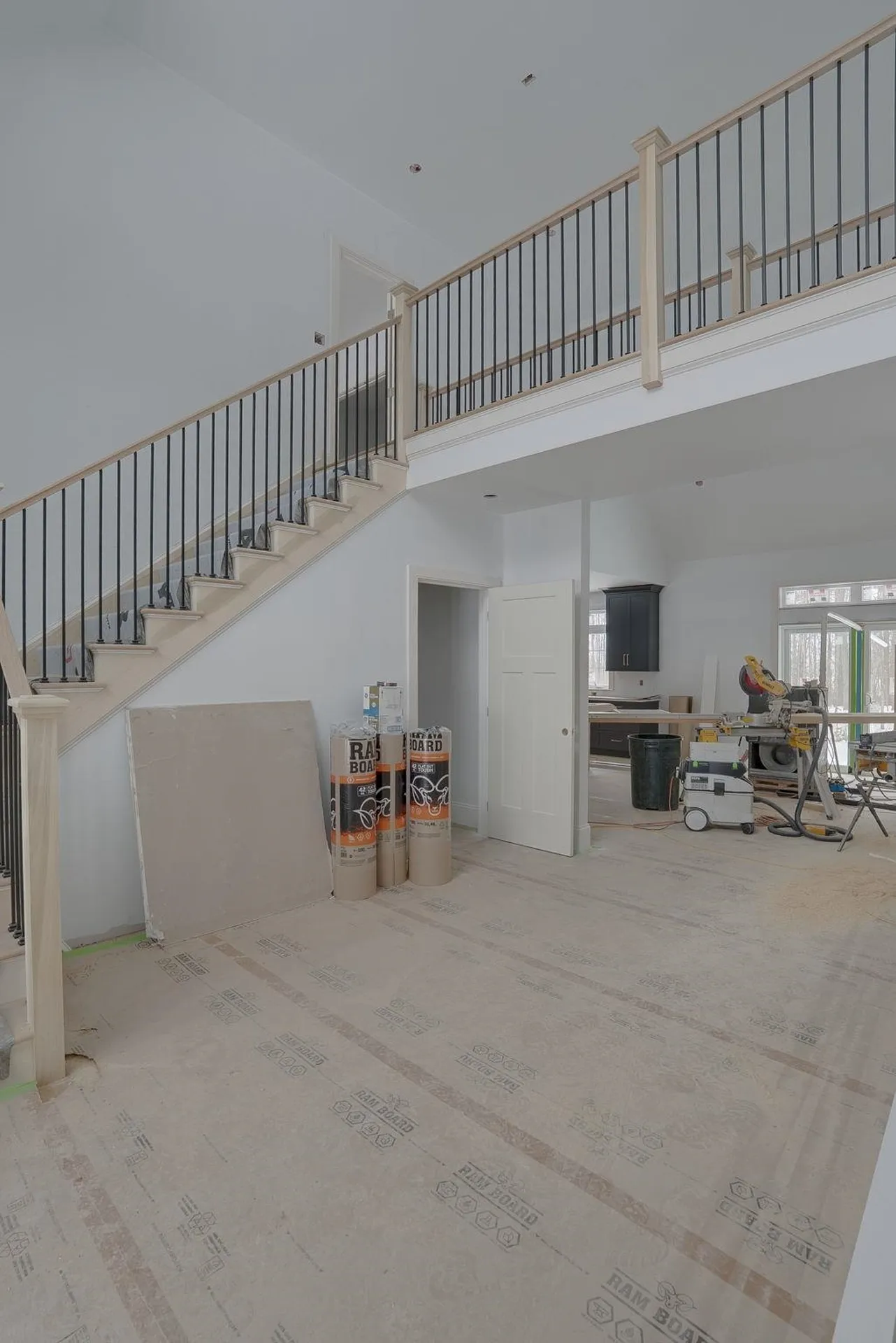 18 Grand Avenue Bedford NH 03110