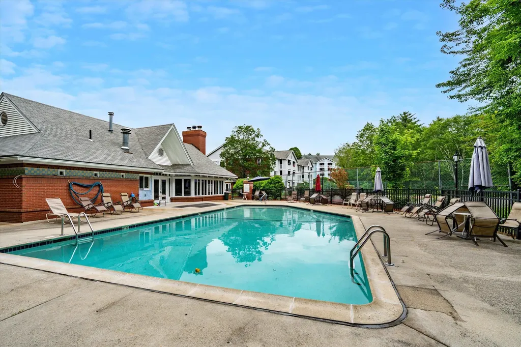 11 Timberwood Drive Goffstown NH 03045