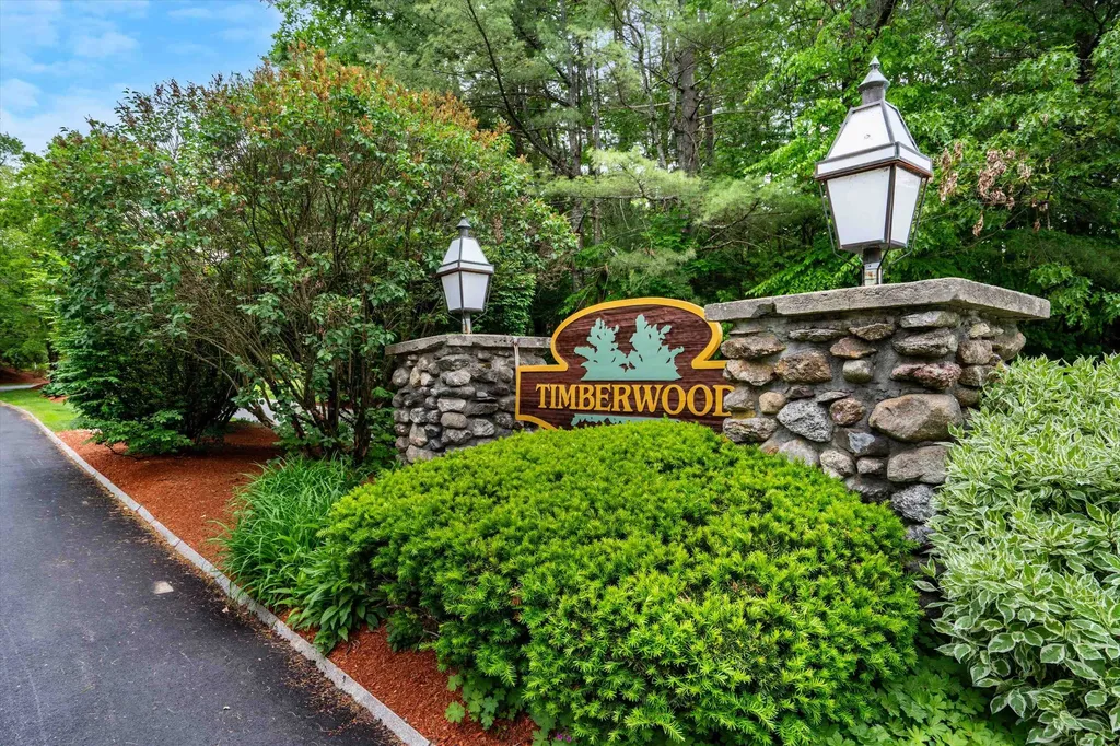 11 Timberwood Drive Goffstown NH 03045