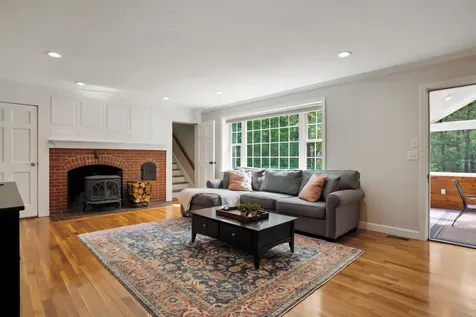1 Fieldstone Drive Bedford NH 03110