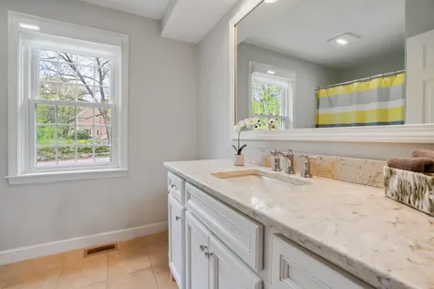 1 Fieldstone Drive Bedford NH 03110