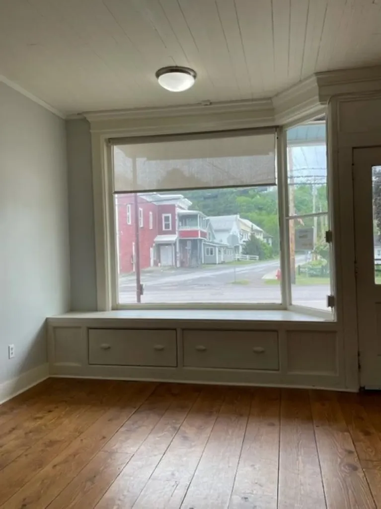 143 Main Street Cambridge VT 05464