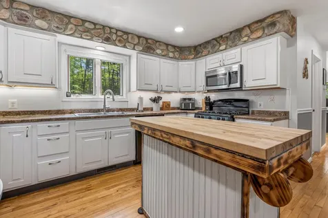 23 Mckinley Drive Washington NH 03280