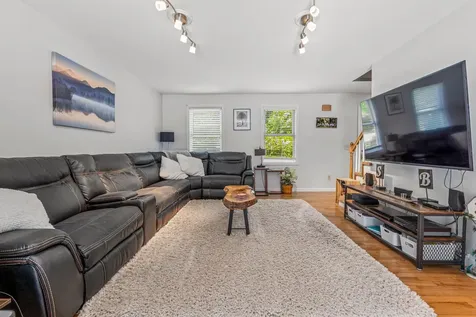 23 Mckinley Drive Washington NH 03280