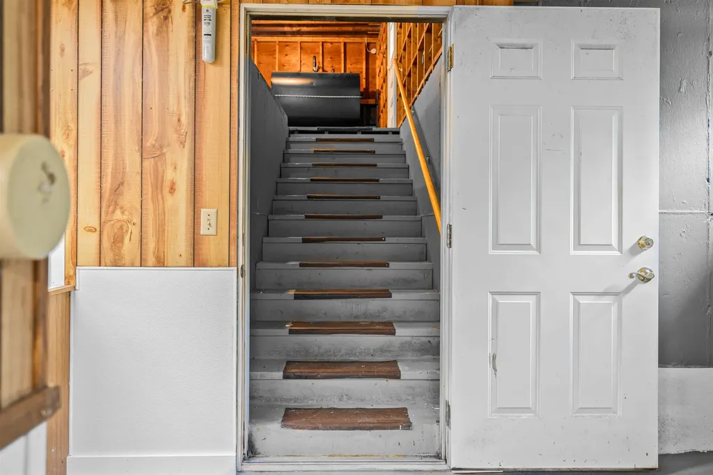 60 Hutchins Street Concord NH 03303