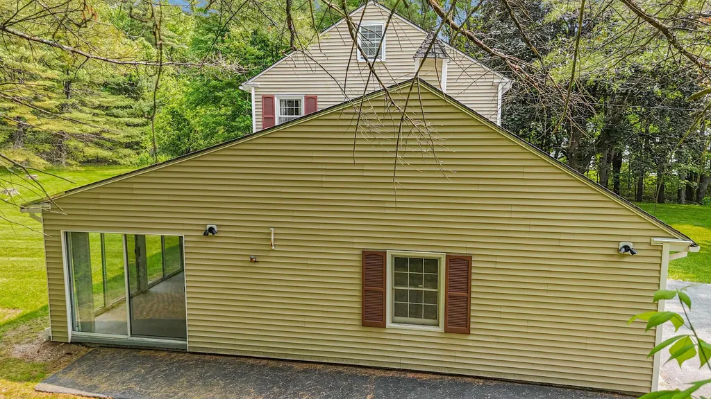 60 Hutchins Street Concord NH 03303