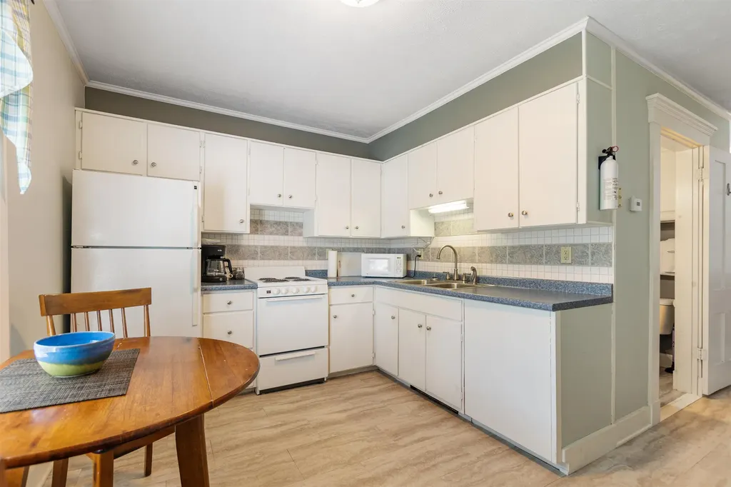 1 High Street Colebrook NH 03576