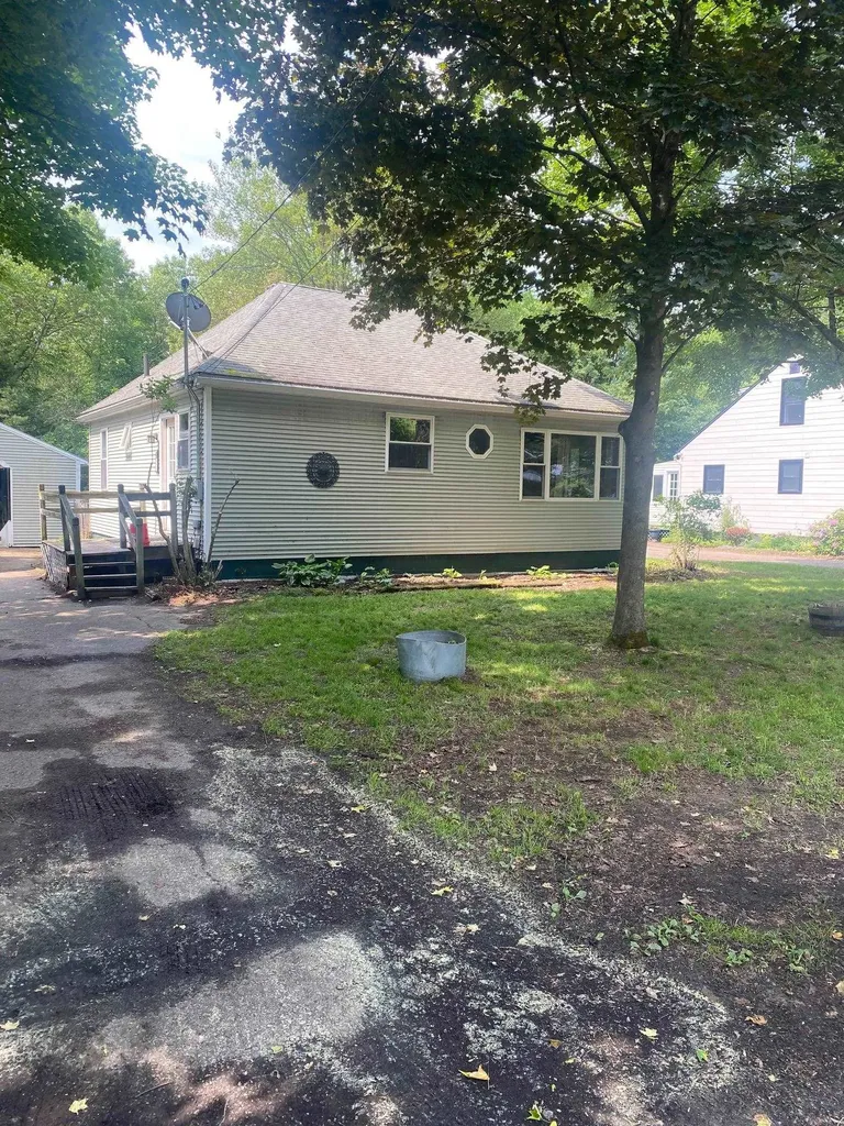 21 Clinton Street South Burlington VT 05403