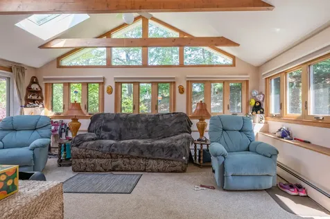 2 Bloomingdale Drive Nashua NH 03064
