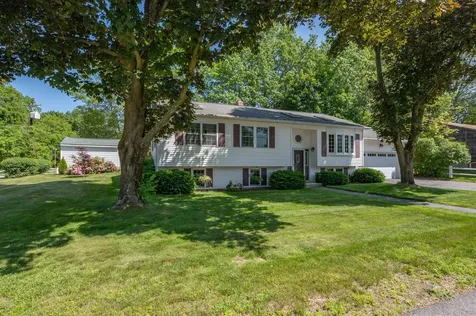 2 Bloomingdale Drive Nashua NH 03064