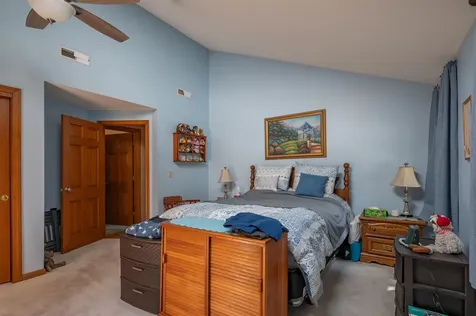 2 Bloomingdale Drive Nashua NH 03064