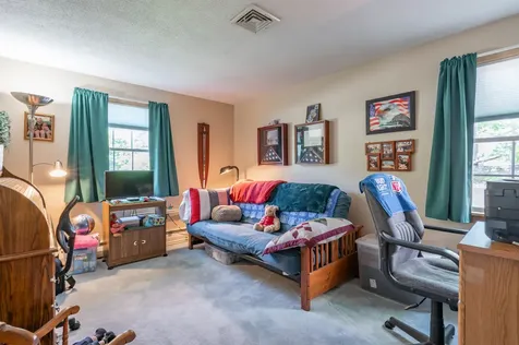 2 Bloomingdale Drive Nashua NH 03064