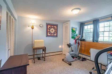 2 Bloomingdale Drive Nashua NH 03064