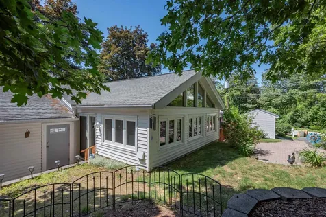 2 Bloomingdale Drive Nashua NH 03064