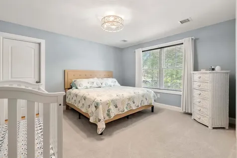 71 Lakeview Drive Nottingham NH 03290