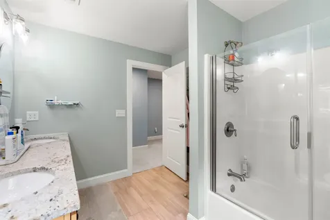 71 Lakeview Drive Nottingham NH 03290