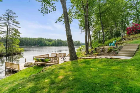 71 Lakeview Drive Nottingham NH 03290
