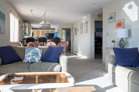 68 Kings Highway Hampton NH 03842