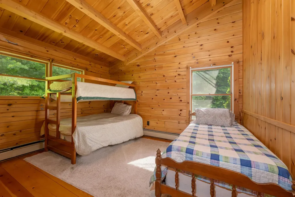 207 Covered Bridge Road Thornton NH 03285