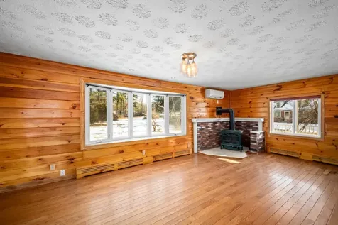 29 Benton Road Hooksett NH 03106