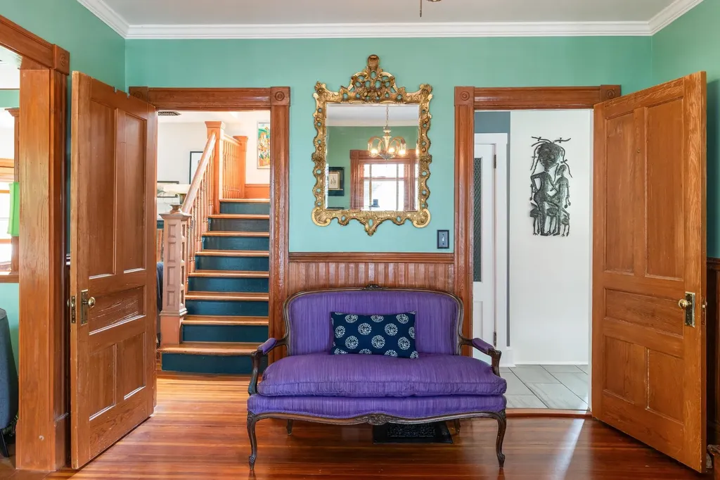 107 Loomis Street Burlington VT 05401