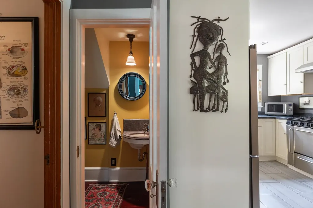 107 Loomis Street Burlington VT 05401