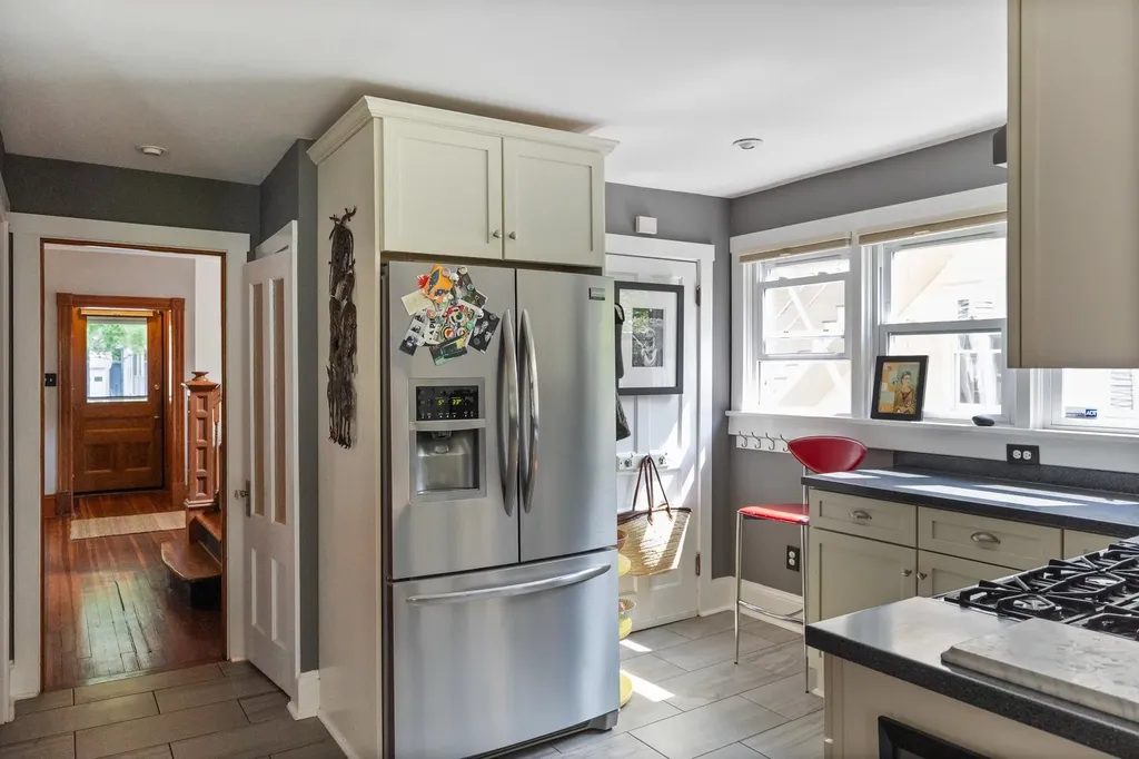 107 Loomis Street Burlington VT 05401