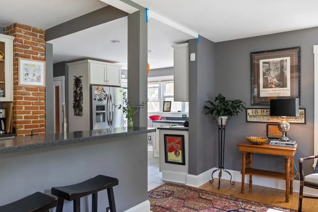 107 Loomis Street Burlington VT 05401