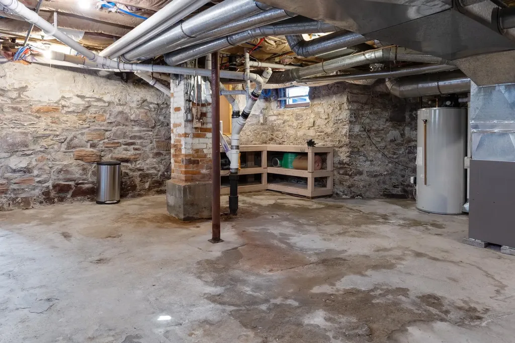 107 Loomis Street Burlington VT 05401