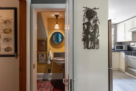 107 Loomis Street Burlington VT 05401