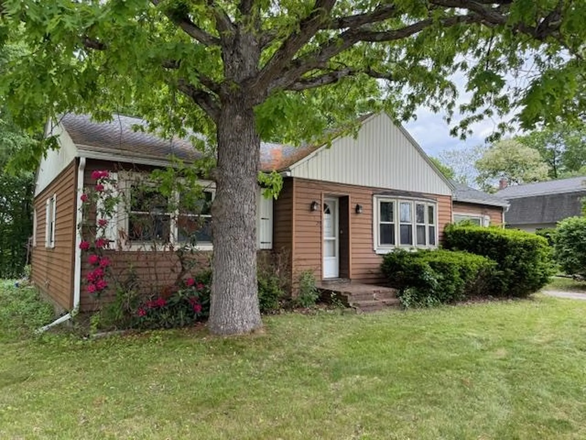 25 Saint Marie Street Manchester NH 03102