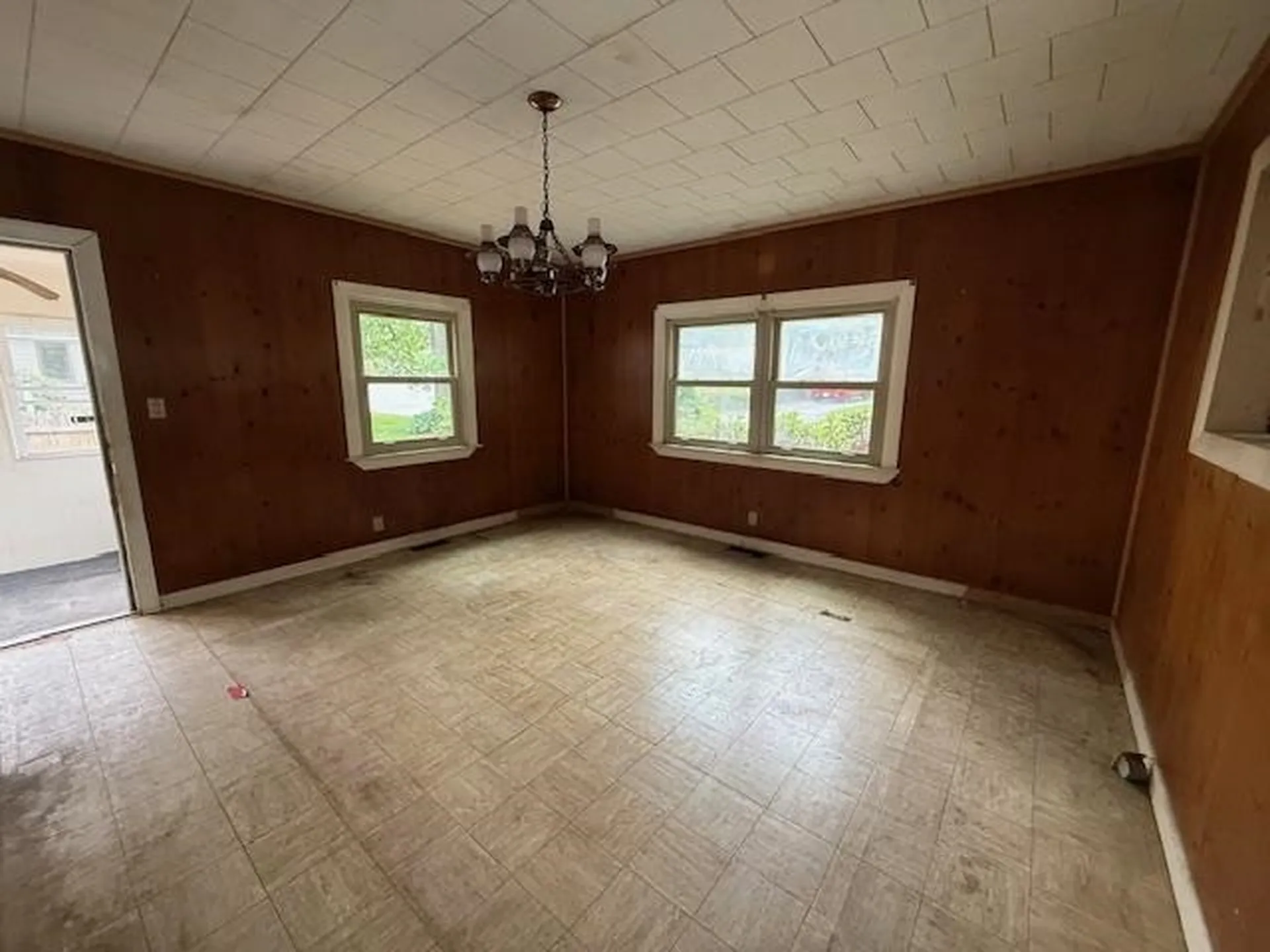 25 Saint Marie Street Manchester NH 03102