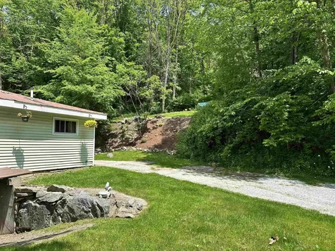 806 Vermont Route 313 Arlington VT 05250