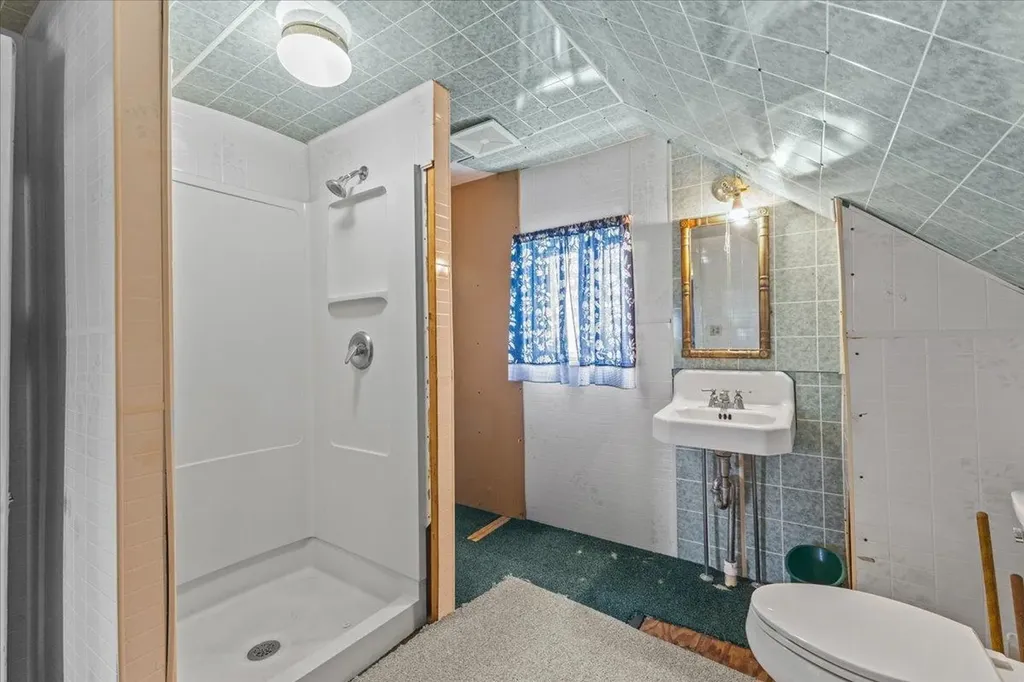 57 Pearl Street Grand Isle VT 05458