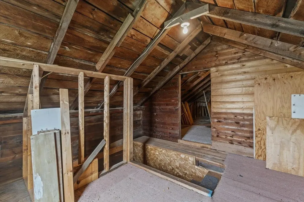 57 Pearl Street Grand Isle VT 05458