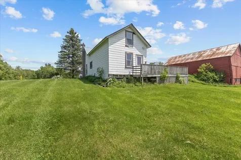 57 Pearl Street Grand Isle VT 05458