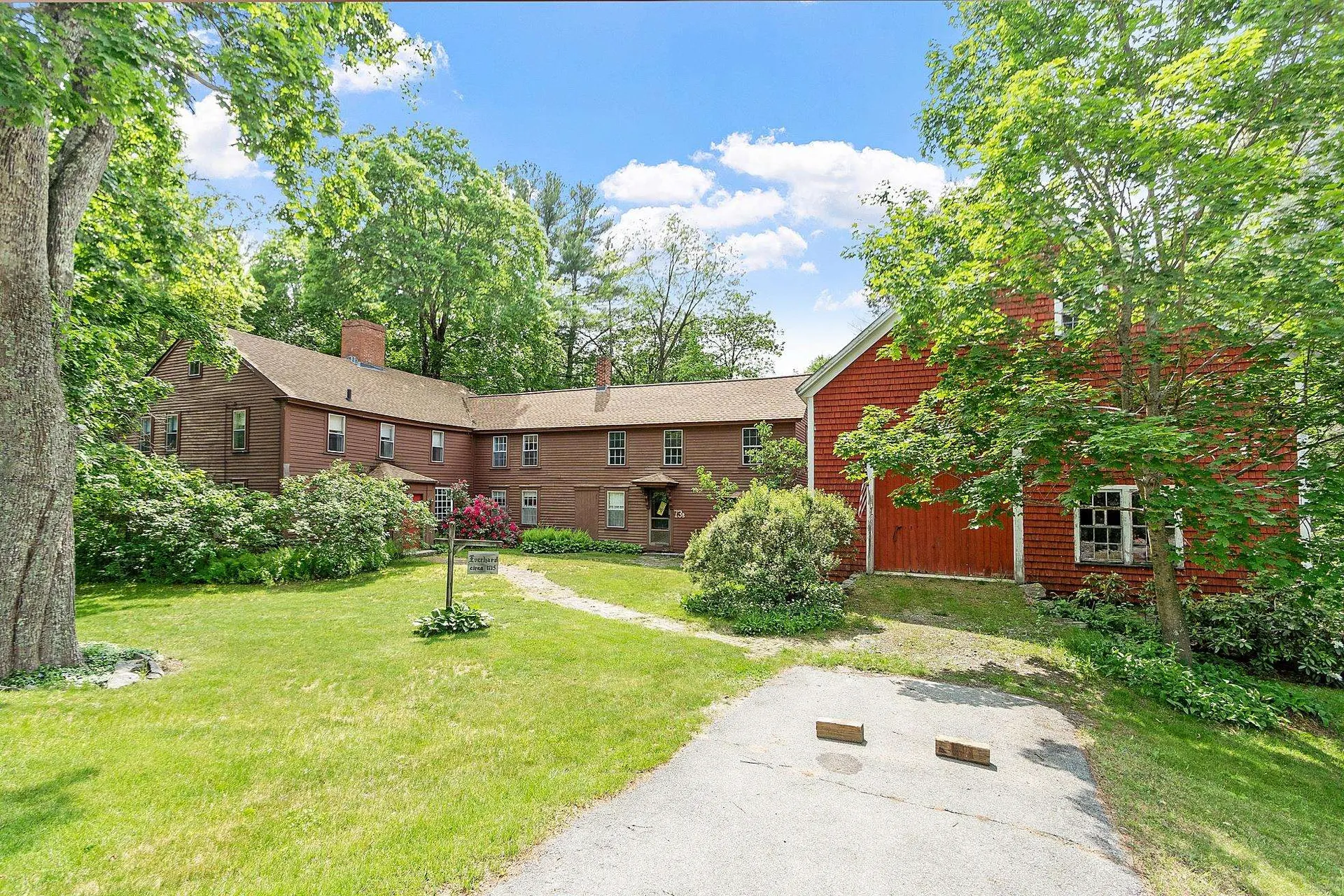 73 Mammoth Road Pelham NH 03076