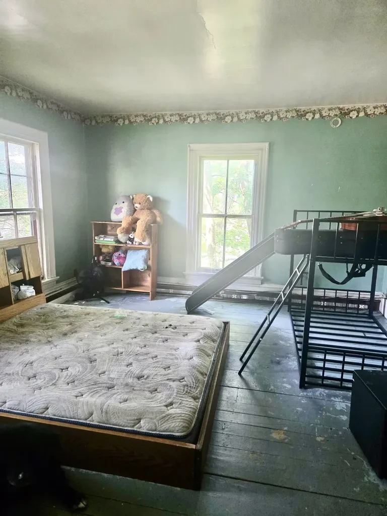 60 Bunker Hill Street Lancaster NH 03584