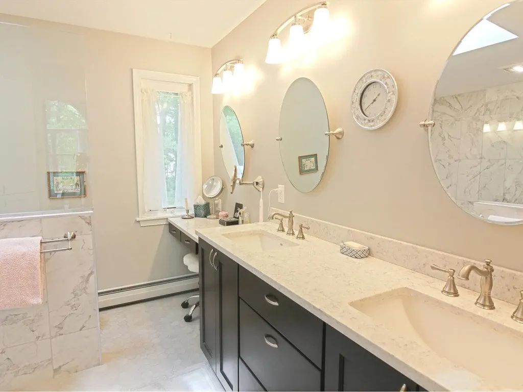 9 Hagan Drive Essex VT 05452